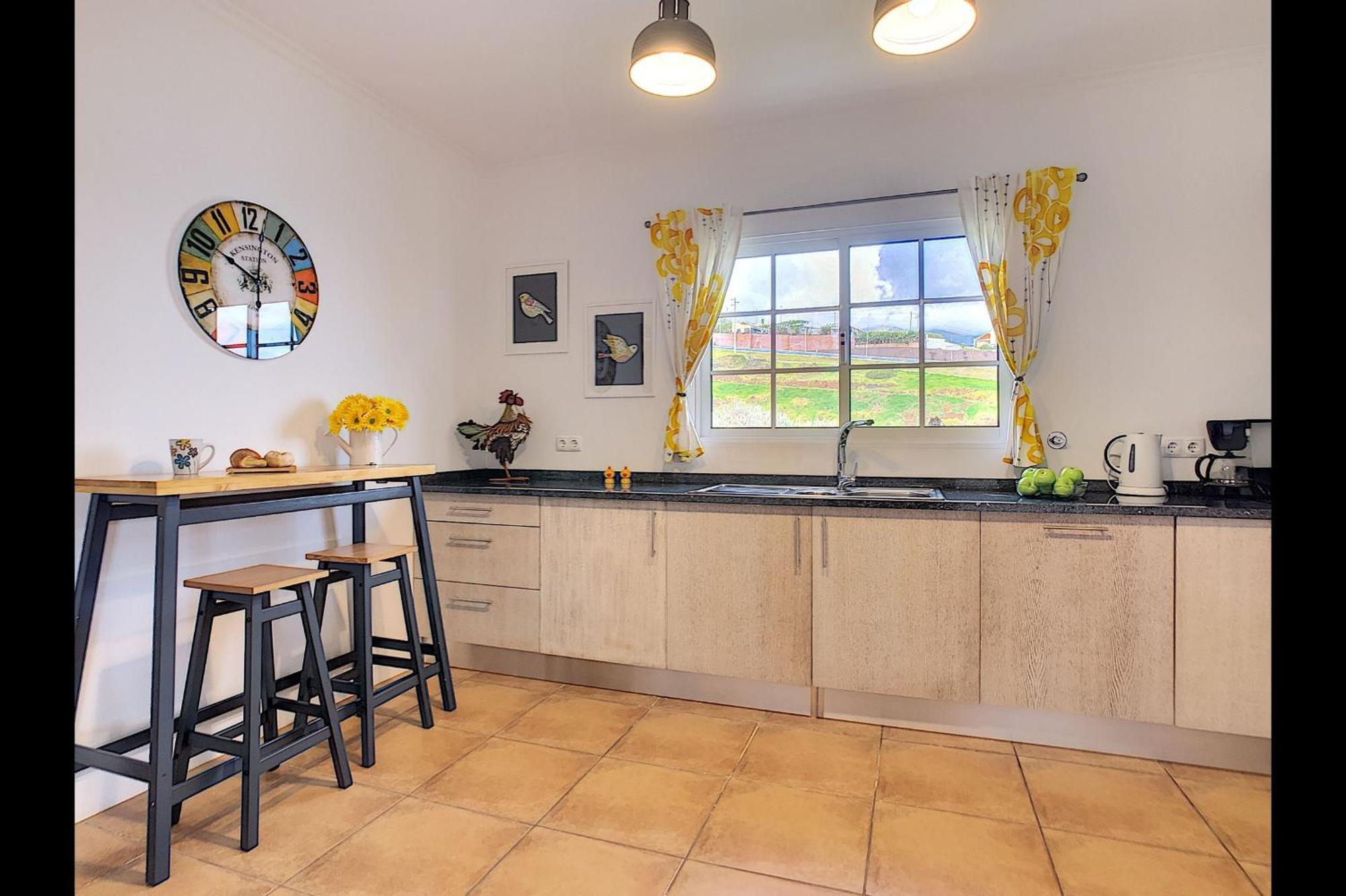 Casa Eleanor By Lovelystay Calheta  Luaran gambar