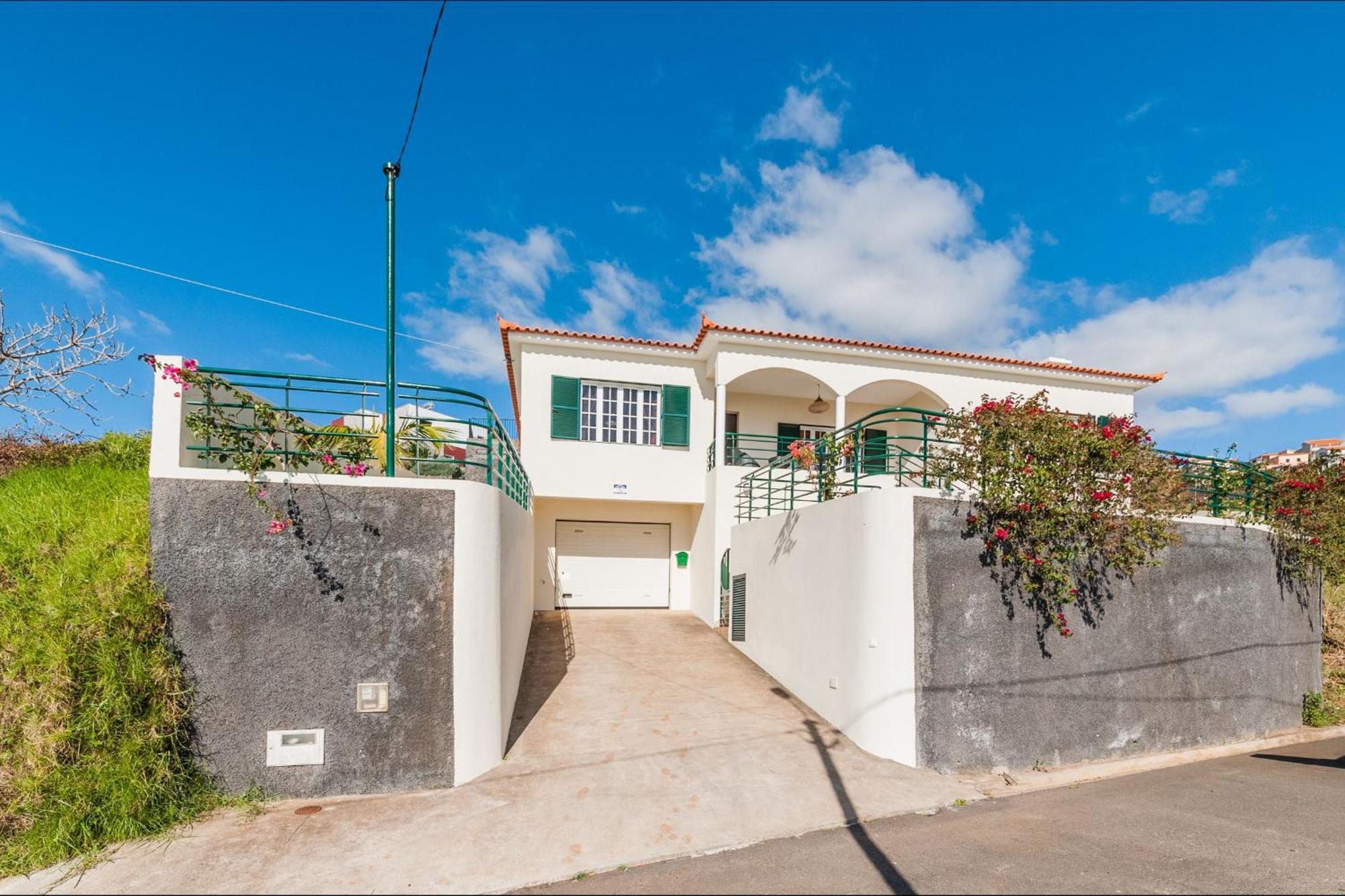 Casa Eleanor By Lovelystay Calheta  Luaran gambar